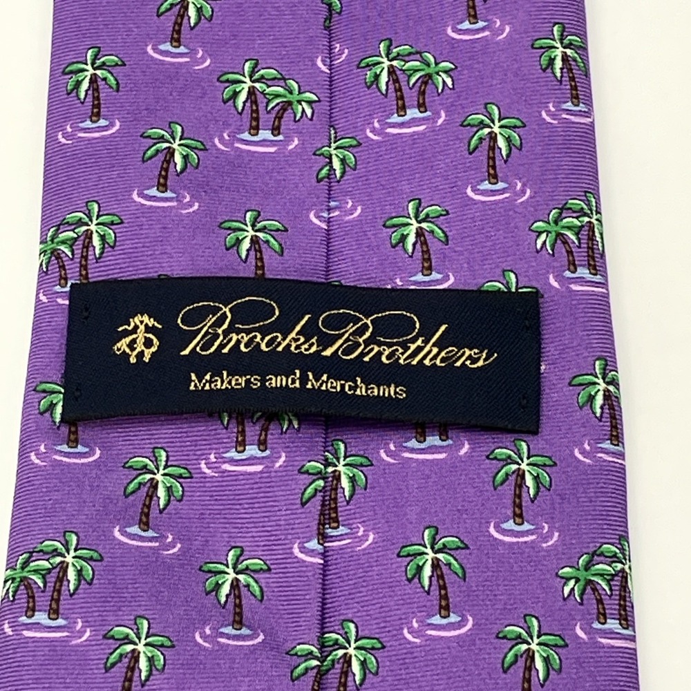 Brooks Brothers Silk Tie Mens Necktie Purple Palm Trees U.S.A Quirky Whimsical